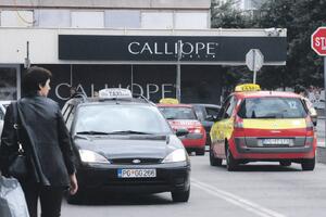 Od 12 taksi stajališta u Podgorici, samo jedno po zakonu