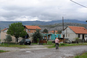 Podgorica: Za legalizaciju podnijeto samo 1.735 zahtjeva