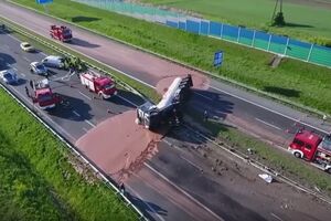 Pogledajte: Na auto-putu u Poljskoj 12 tona tečne čokolade