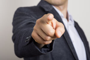 Zemlja izdajnika i pravednika