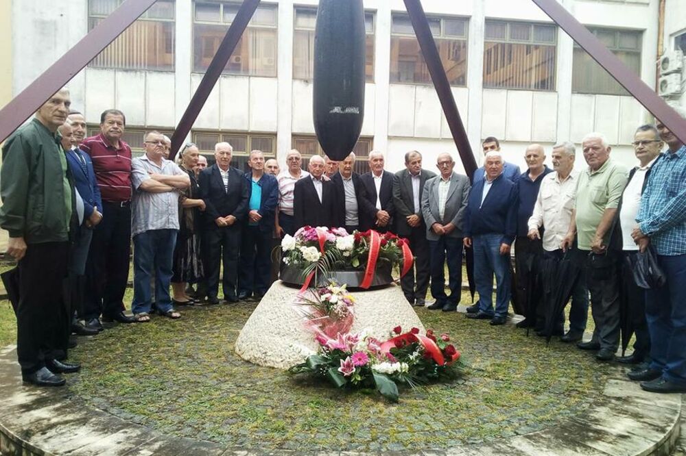 polaganje vijenca, Foto: SNP