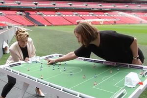 Sve popularniji: Stoni fudbal sa ženskim figuricama