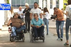 Političari u ulozi osoba sa invaliditetom: Mora se više pomoći