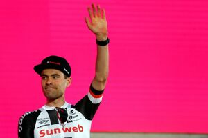 Dumulan the fastest at the historic start of the Giro