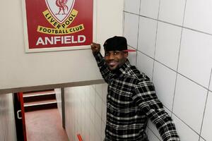 Lebron Džejms zaradio pet puta više novca na svoj udio u Liverpulu