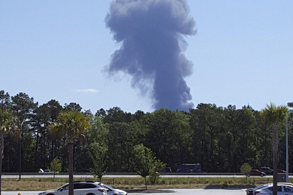 Pad aviona američke Nacionalne garde, Foto: Beta/Minh Phan via AP
