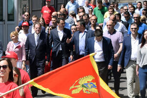Ministri i poslanici u borbi za Podgoricu