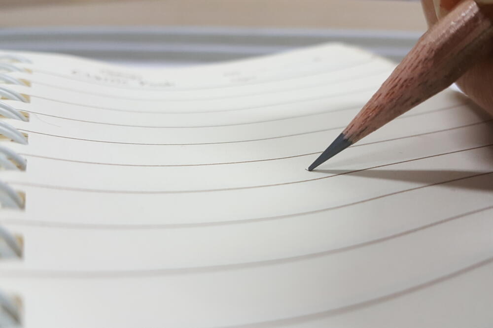 olovka, pisanje, sveska, Foto: Shutterstock