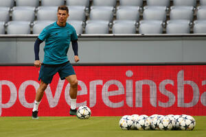 Hajnkes se divi Zidanu i sprema novi napad na evropsku krunu