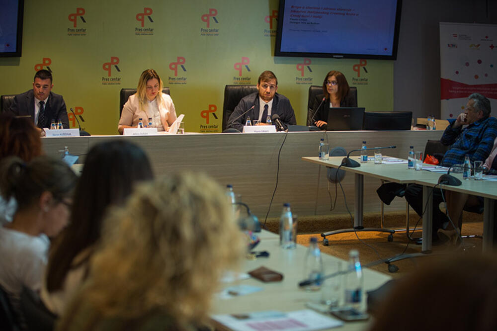 Crveni krst, briga o starima, Foto: PR Centar