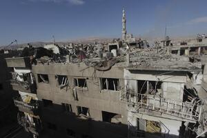 Sirija: Irački avioni napali Islamsku državu, ubijeno 36...