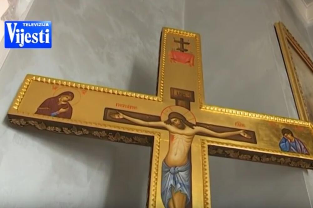 krst, Saša Stojanović, Foto: Screenshot (YouTube)