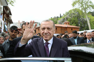 Erdogan: Vanredno stanje pogađa samo teroriste