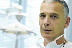 Grupa crnogorskih stomatologa podnijela prijavu protiv Ćalovića