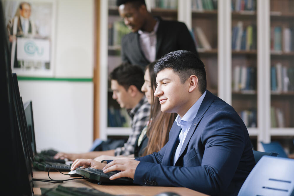 Egida, Foto: Egida.rs