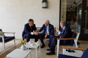 Prvo Milo, pa Mogerini: Marković sa Đukanovićem u Tivtu