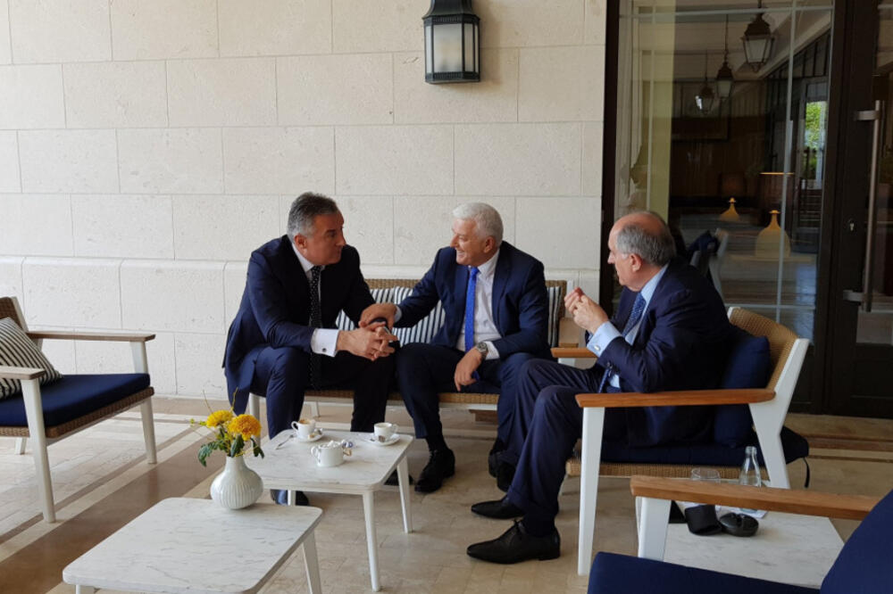 Milo Đukanović, Duško Marković, Milan Roćen, Foto: Twitter