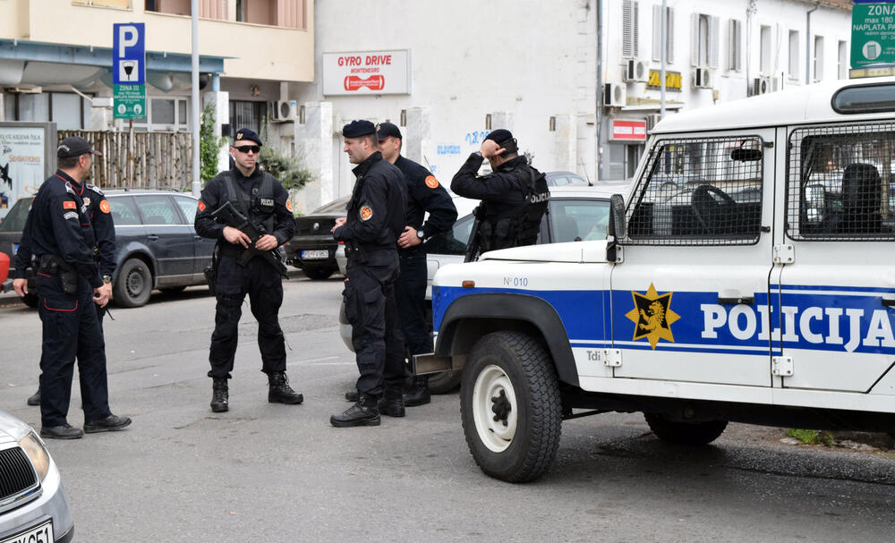 policija Podgorica, pretres