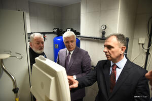 Marković otvorio Centar za hemodijalizu na Cetinju