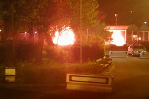 Zapaljeno vozilo ljekara ispred Kliničkog centra