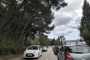 Gužva na putu Sutomore-Bar: Radovi dok ne dođe Đukanović