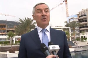 Đukanović: Porto Montenegru da se otpiše 5,6 miliona dažbina