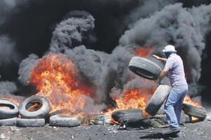 Palestinci nastavljaju proteste, u petak će zapaliti hiljade guma...