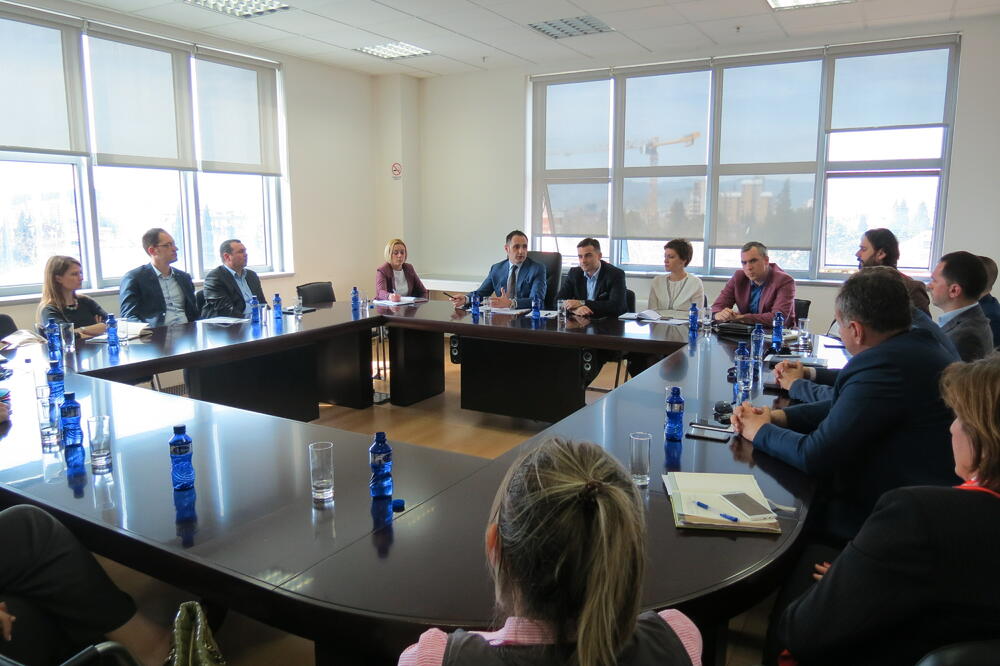 Pavle Radulović, bankari