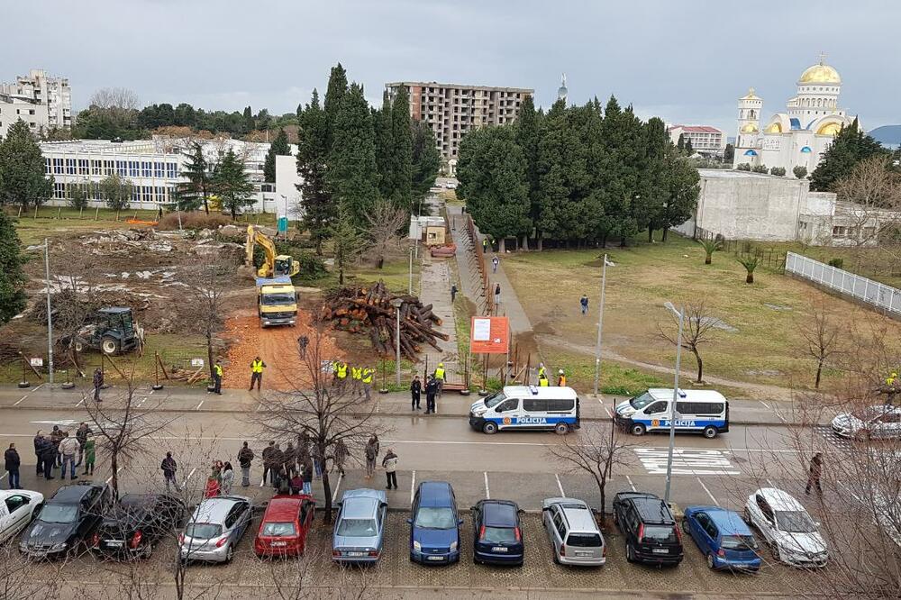 Pogled na gradilište u Baru, Foto: Radomir Petrić