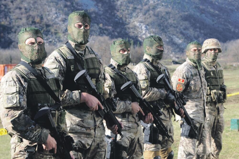 Vojska Crne Gore, Foto: Boris Pejović