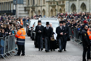 Stiven Hoking sahranjen u Kembridžu