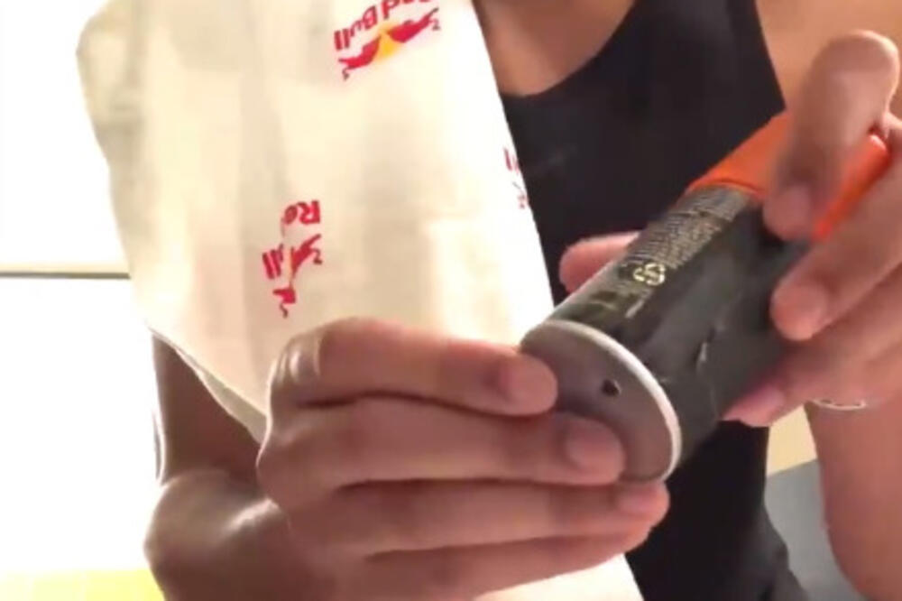 Entoni Dejvis, Foto: Printscreen