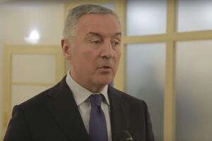 Đukanović: Spomen kuća Borisava Pekića da bude središte kulturnih...