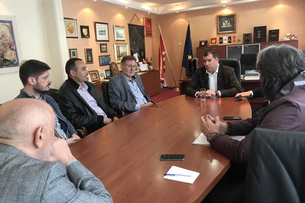 Dragan Krapović, mještani  Brajića , Pobora, Mažića, Lapčića, Stanišića i Markovića, Foto: Vuk Lajović