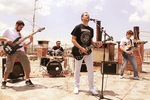 Premijera: Poslušajte novi album benda Off Duty