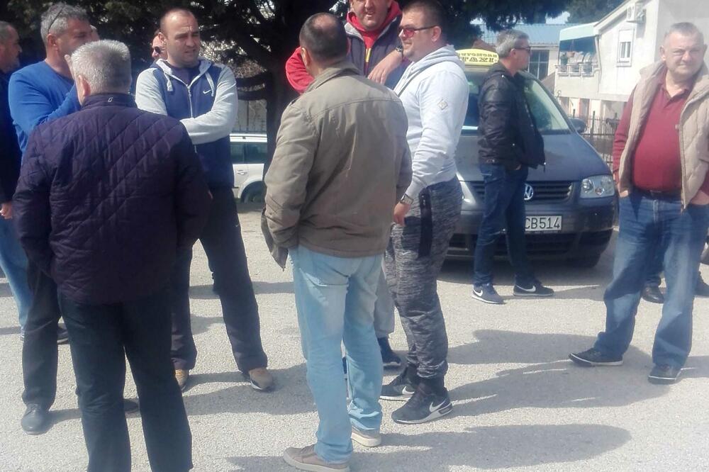 Barski taksisti, Foto: Radomir Petrić