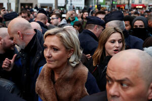 Pariz: Marin Le Pen izviždana i izvrijeđana na skupu organizovanom...