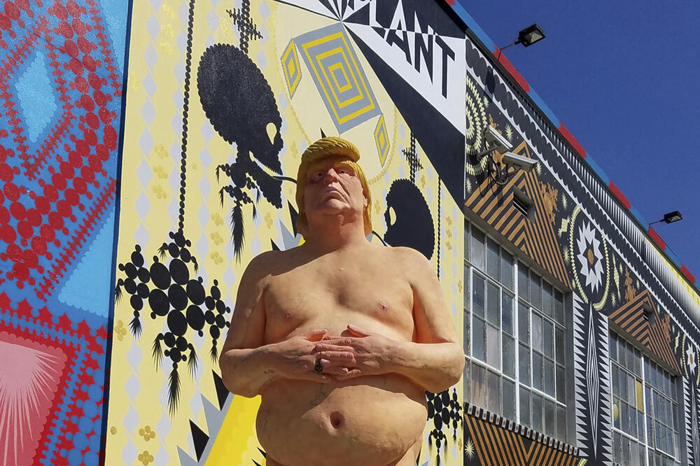 skulptura golog trampa, Foto: Beta/AP