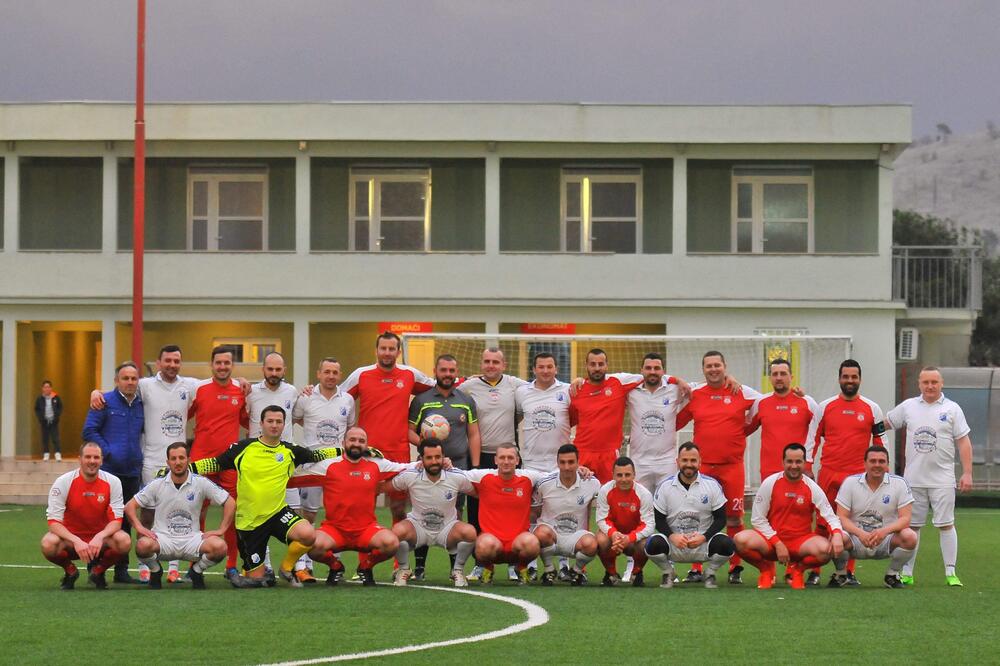 Mladost - Bokelj, Foto: Privatna arhiva