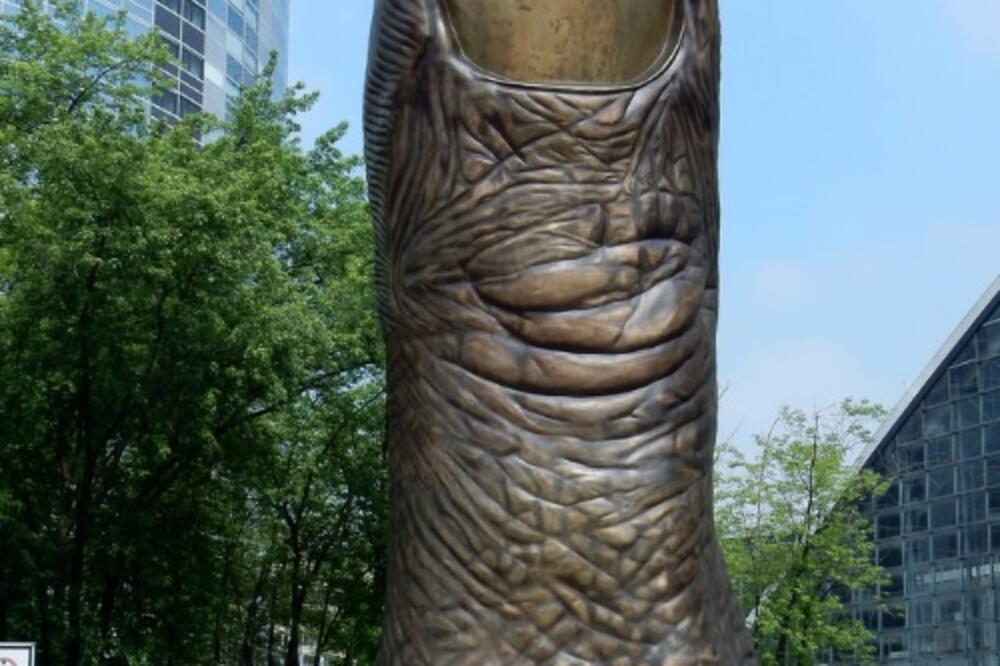 Palac, Sezar (novine)