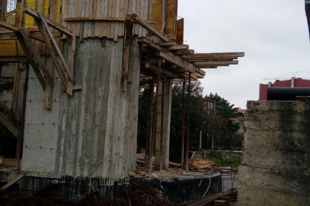 divlja gradnja, Budva, Foto: Vuk Lajović