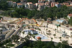 Peković is building solitaires on the site of the Aqua Park