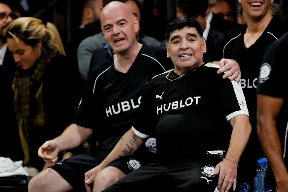 Maradona infantino, Foto: Reuters