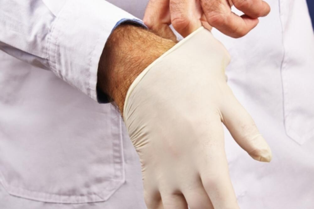 Doktor, Rukavice, Foto: Shutterstock