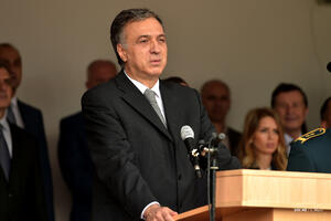 Vremeplov: Predsjedniče, distancirajte se