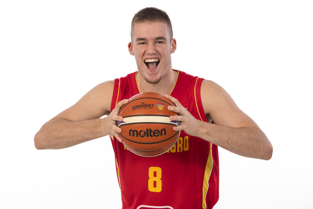 Dino Radončić, Foto: FIBA.COM