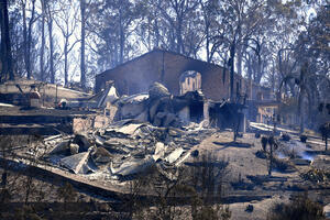 Desetine kuća uništene u požarima u Australiji