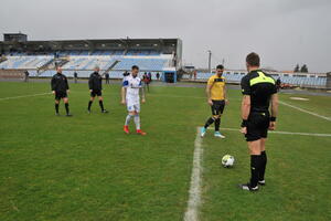 Vjetar protiv fudbala u Nikšiću, ostali mečevi se igraju