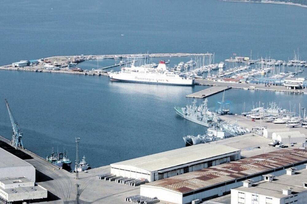 Luka Bar, Foto: Anto Baković