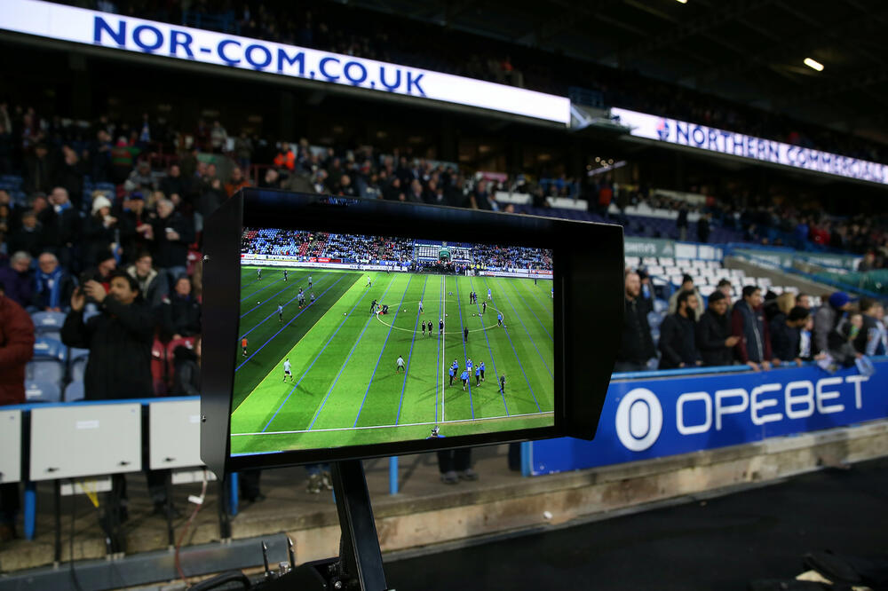 VAR, Foto: Reuters